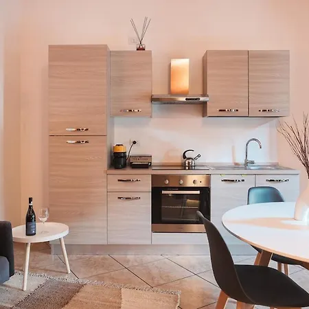 Lejlighed Lovely Spacious House In *