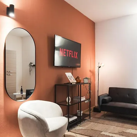 Lovely Spacious House In דירה *